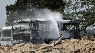 Israel bombardeia áreas nucleares do Irã; Khamenei desafia Trump