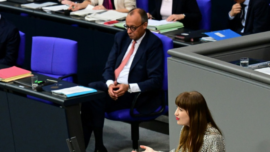 Linke enth&auml;lt sich bei Rentenabstimmung - Mehrheitsschwelle f&uuml;r Schwarz-Rot sinkt