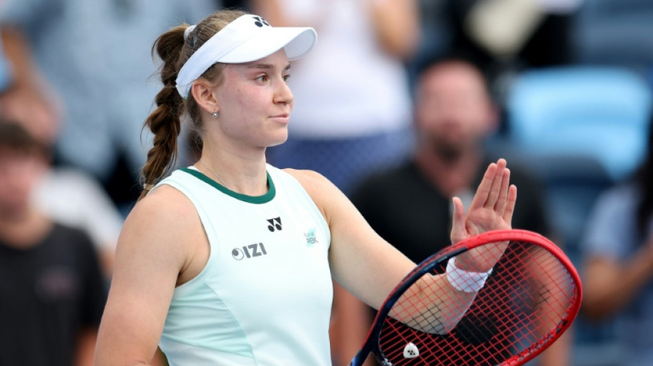 Rybakina slogs through double rain delays in Cincinnati win