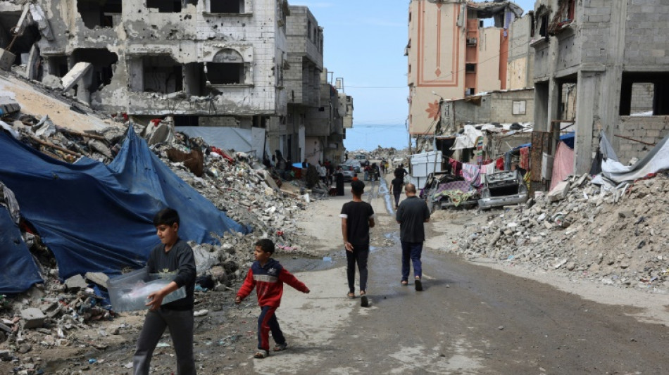 La Media Luna Roja afirma que 9 socorristas siguen desaparecidos en Gaza tras disparos israel&iacute;es